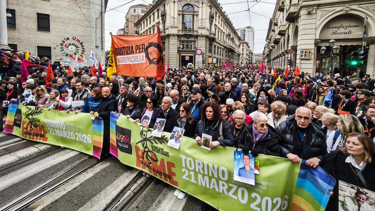 Giornata della Memoria e dell’impegno: oltre 50mila in corteo a Torino contro la mafia