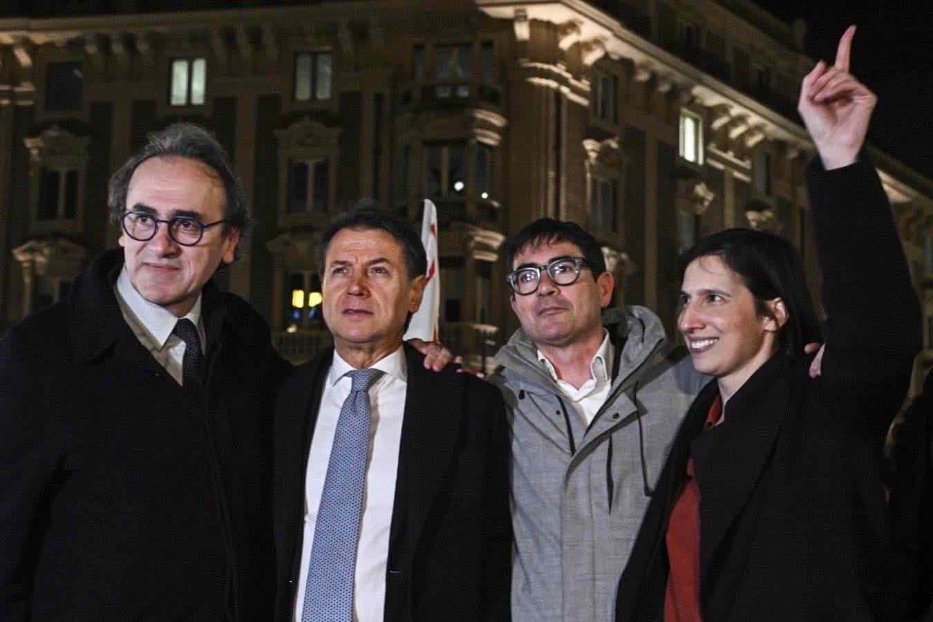 Giuseppe Conte in testa tra i favoriti alle primarie del centrosinistra secondo un sondaggio Izi