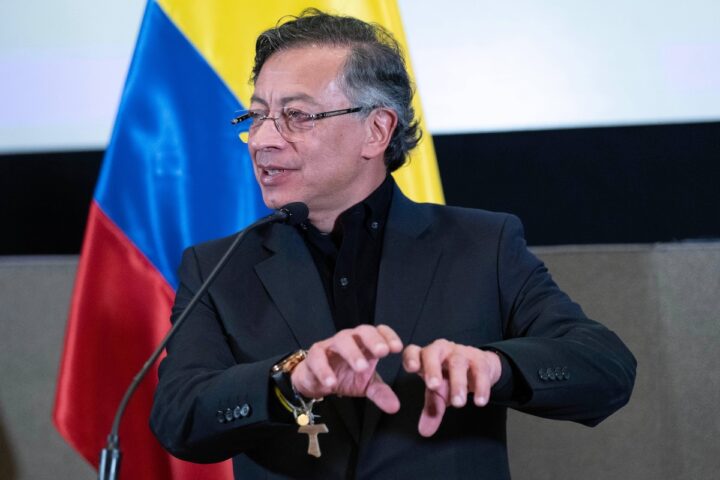 Gli Stati Uniti indagano su Gustavo Petro, presidente colombiano, per presunti legami con il narcotraffico