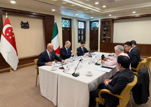 Guariglia a Singapore per consultazioni bilaterali: focus su cooperazione e sicurezza Italia-Singapore