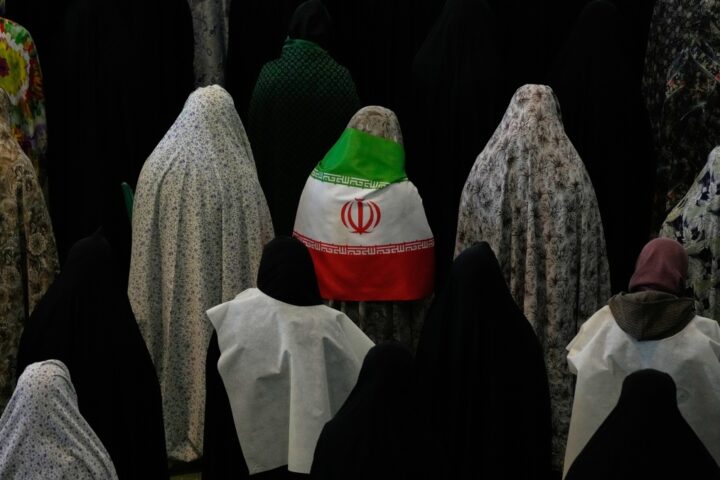 Guerra in Iran, missili colpiscono Israele: oltre 60 feriti ad Arad