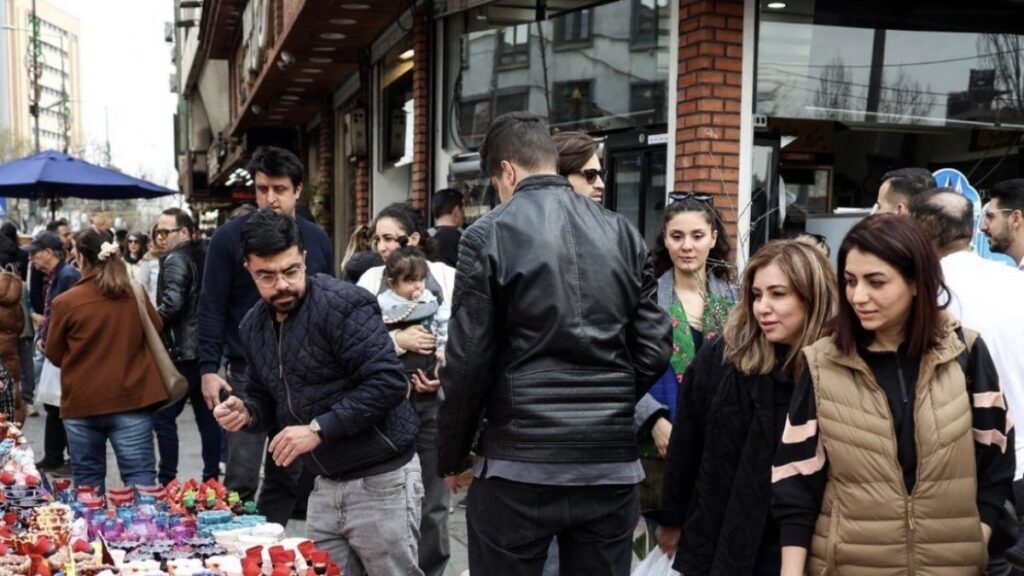 Guerra in Iran, tre ragazzi impiccati per le proteste di gennaio durante le celebrazioni di Nowruz