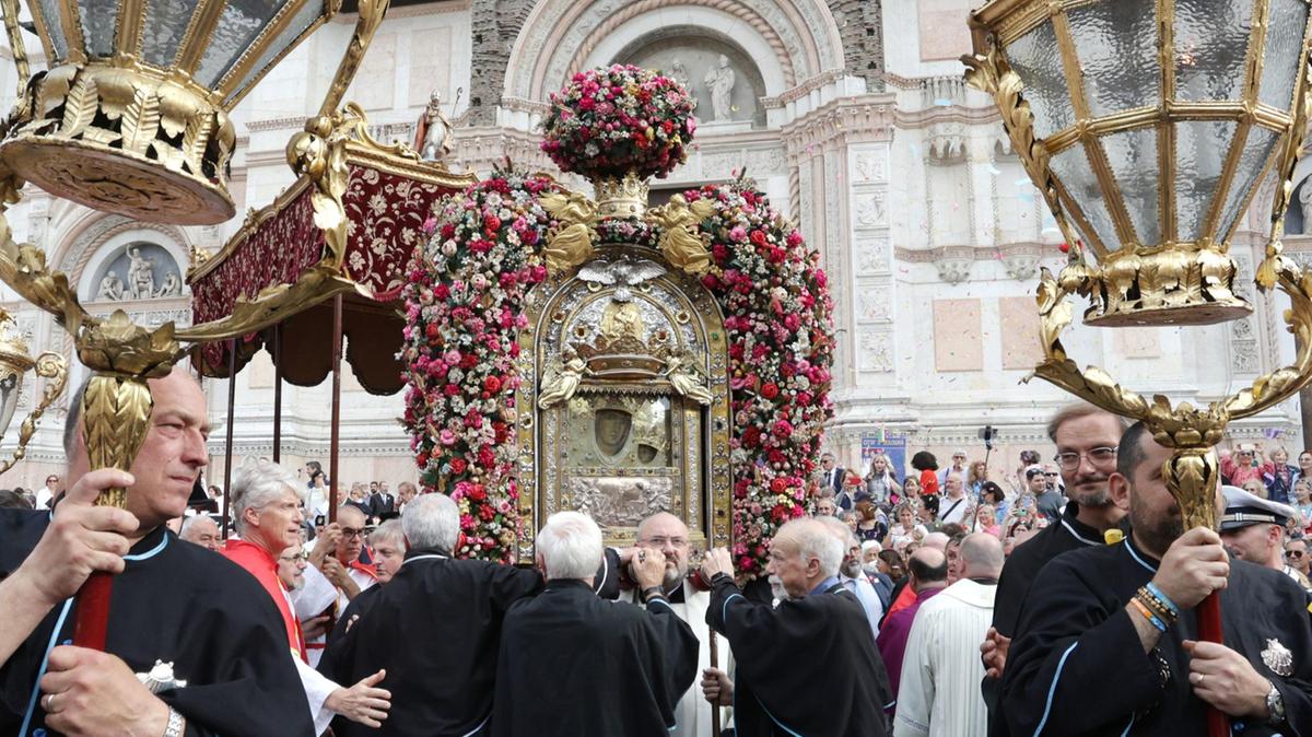 I genitori si oppongono: "L'istruzione deve essere laica". La Madonna di San Luca rimane fuori dalla scuola di Bologna