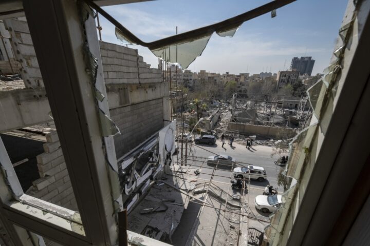 I giornalisti del «Corriere» rispondono alle domande sui conflitti in Medio Oriente