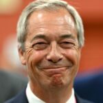 I video imbarazzanti di Nigel Farage: sostegno a neonazisti e commenti misogini su donne politiche