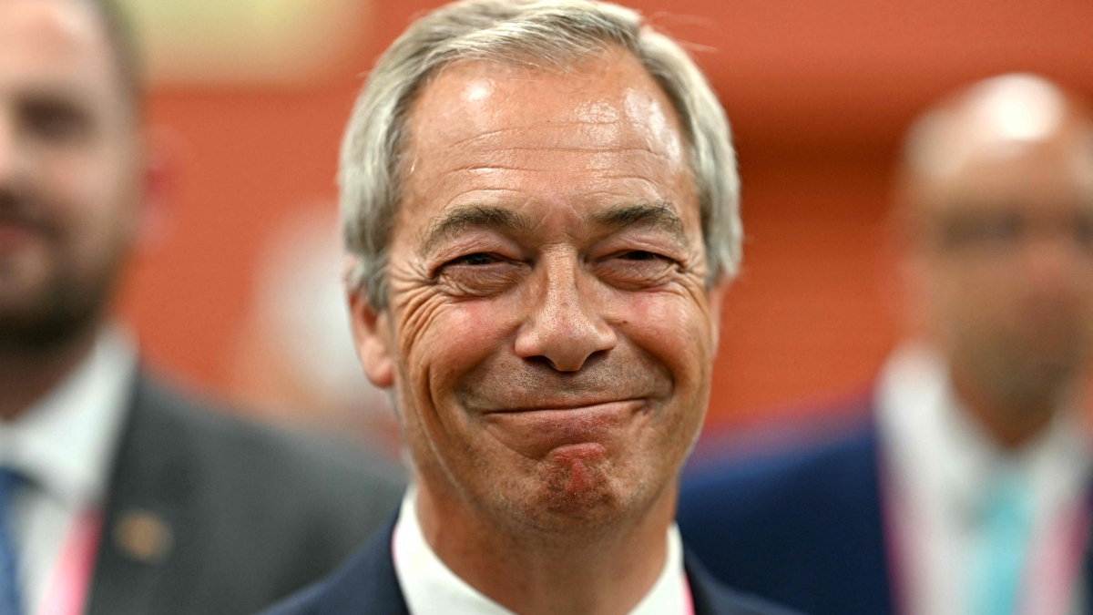 I video imbarazzanti di Nigel Farage: sostegno a neonazisti e commenti misogini su donne politiche