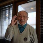 Il bar di Tokyo che sfida la demenza senile, un'iniziativa che promuove l'inclusione sociale