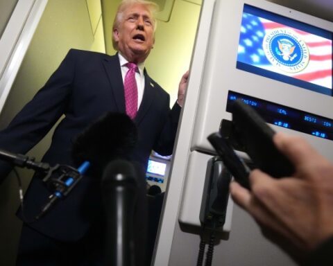 Il consueto Trump all'inizio della settimana