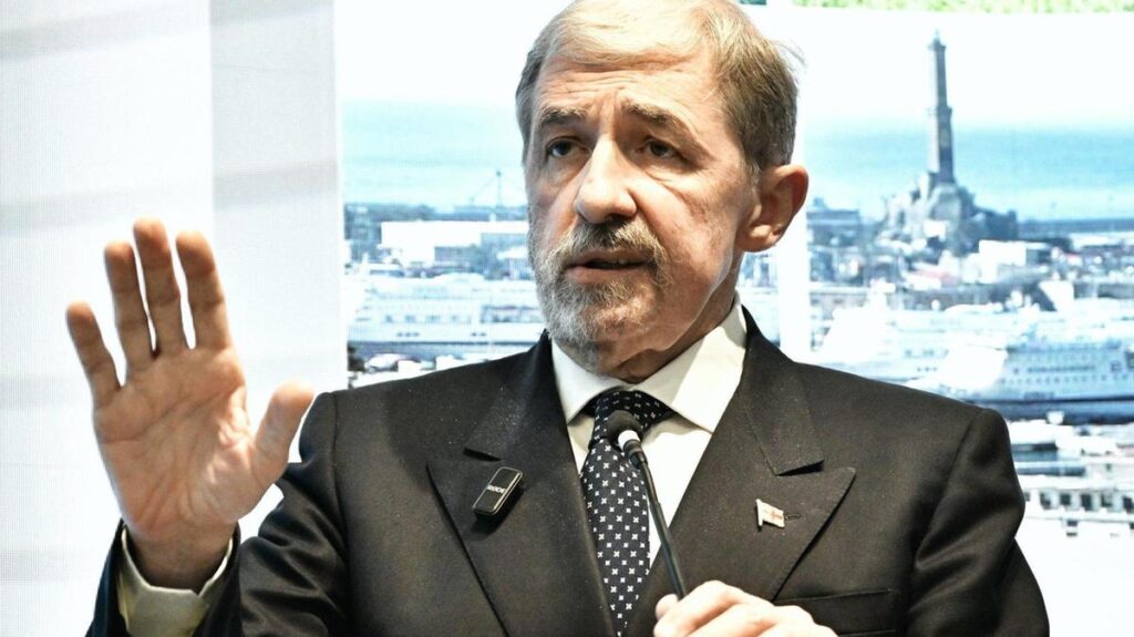 Il governatore Marco Bucci convocato in aula sull'inchiesta riguardante i dossier giornalistici