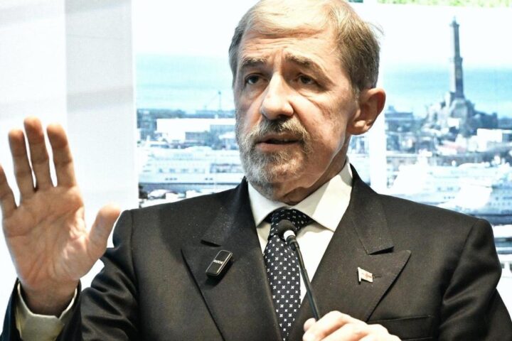 Il governatore Marco Bucci convocato in aula sull'inchiesta riguardante i dossier giornalistici