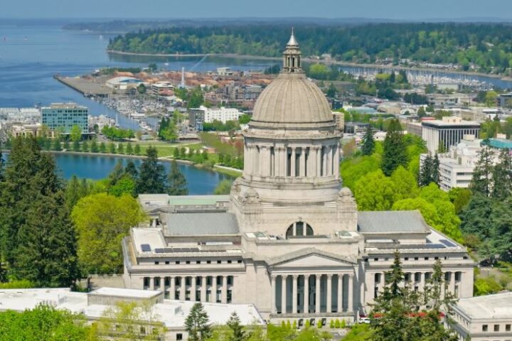 Il Ministro Urso in missione negli Stati Uniti per rafforzare cooperazione su spazio e intelligenza artificiale