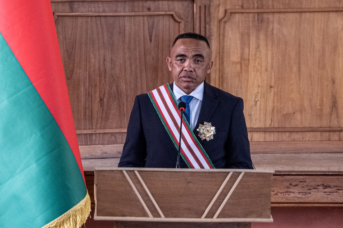 Il presidente del Madagascar destituisce il primo ministro nominato cinque mesi fa