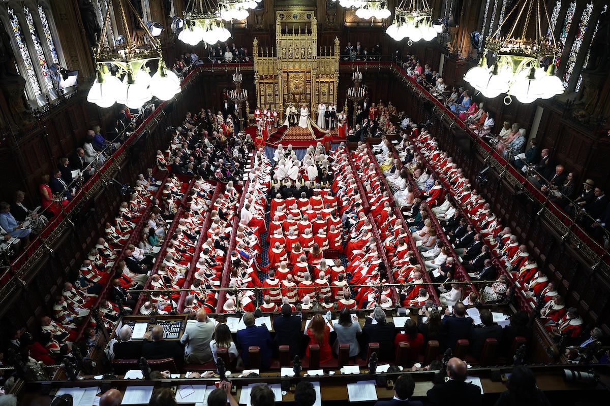 Il Regno Unito approva l'eliminazione dei membri ereditari dalla Camera dei Lord