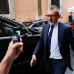 Il sottosegretario alla Giustizia Andrea Delmastro sotto analisi per la doppia vendita della quota nel ristorante legato a un clan camorristico