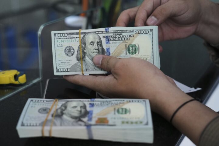 Il Tesoro degli Stati Uniti aggiungerà la firma di Donald Trump sulle banconote in dollari