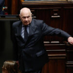 Il tour di Carlo Nordio in elicottero danneggia un campo di calcio in Basilicata