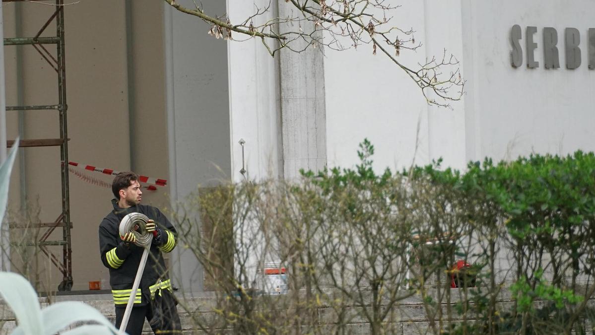 Incendio al padiglione serbo alla Biennale di Venezia, il ministro Giuli non partecipa all'inaugurazione