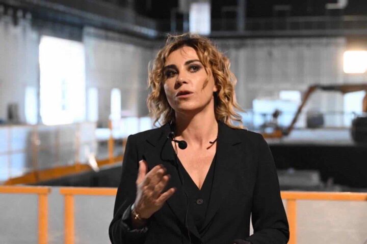 Inchiesta su Manuela Cacciamani, opposizioni chiedono chiarimenti al governo in Parlamento