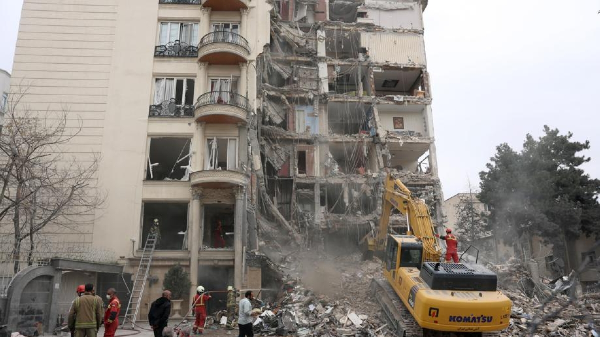 Iran piazza mine sottomarine nello Stretto di Hormuz, secondo Cbs News