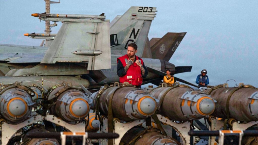 Israele intensifica gli attacchi in Libano mentre Trump interviene sulla leadership iraniana