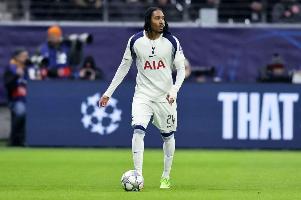 Juventus interessata a Djed Spence del Tottenham per rinforzare la difesa