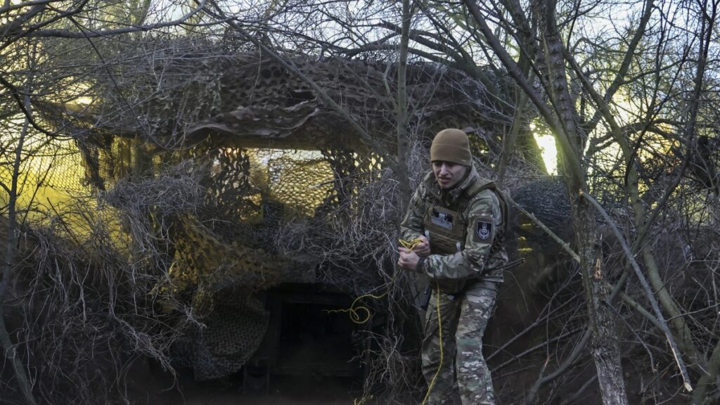 Kiev annuncia la sospensione dei colloqui trilaterali tra Ucraina, Stati Uniti e Russia