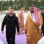 Kiev preoccupata per il possibile disimpegno degli Stati Uniti, Zelensky denuncia pressioni sul Donbass