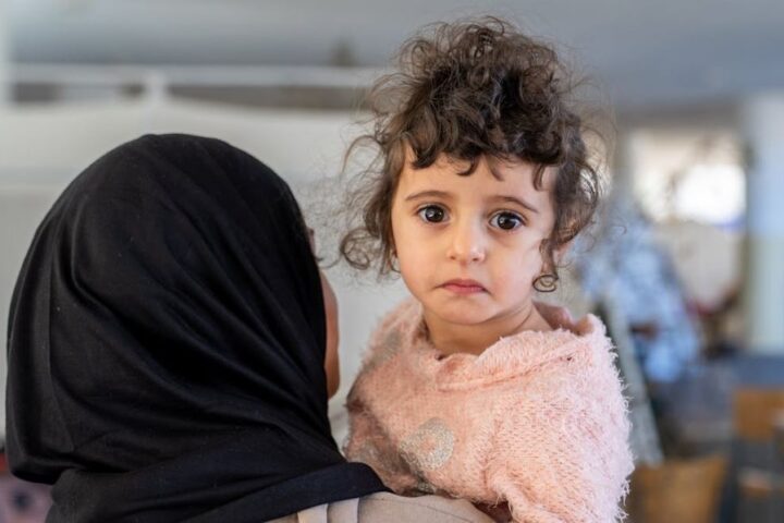 La Commissione Ue invia 150 tonnellate di aiuti umanitari per oltre 1 milione di sfollati in Libano