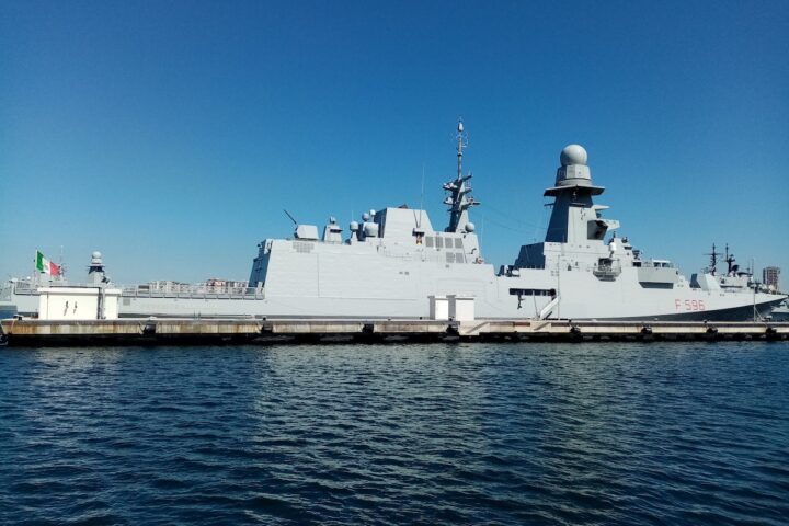 La fregata italiana Martinengo inviata a Cipro per missione di supporto militare