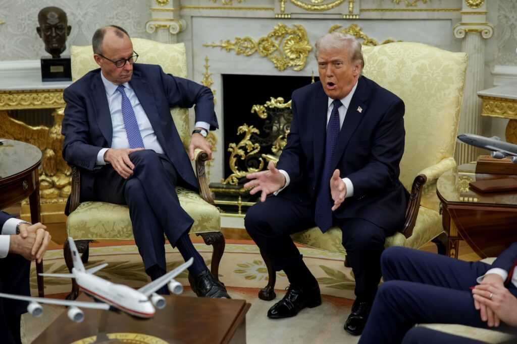 La quarta giornata della guerra tra Stati Uniti, Israele e Iran segna impatti sull'economia globale