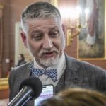 La Russia torna alla Biennale di Venezia, il ministro Giuli sfida la consigliera Gregoretti sul padiglione russo