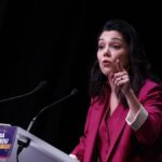 La sfida tra Chikirou e Knafo alle elezioni municipali di Parigi: chi avrà successo?