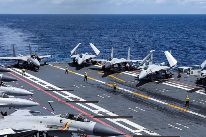 L'apparente pausa dei voli cinesi intorno a Taiwan avvia un dibattito sull'assenza di attacchi aerei