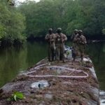 L'esercito dell'Ecuador sequestra un semisommergibile dei cartelli della droga a Santa Rosa