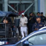 L'ex primo ministro nepalese khadga prasad sharma oli arrestato per la repressione delle proteste di settembre