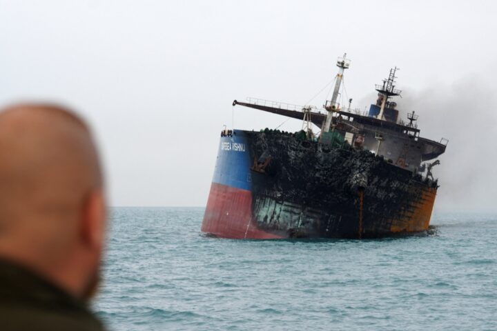 L'Italia smentisce contatti con l'Iran per garantire la navigazione nello stretto di Hormuz