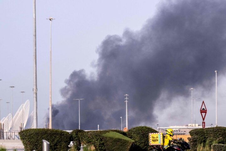 Lo sceicco Al Mazrouei: «Gli Emirati temono la guerra, l'Iran non resisterà a lungo»