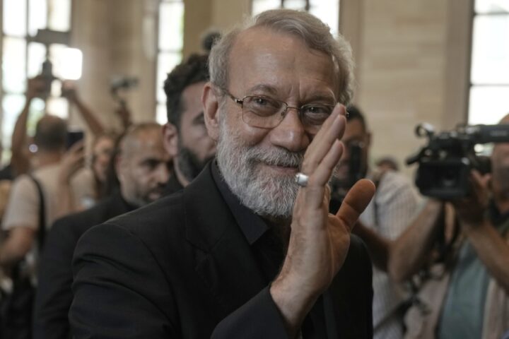 L'uccisione di Ali Larijani da parte di Israele: un colpo significativo per l'Iran