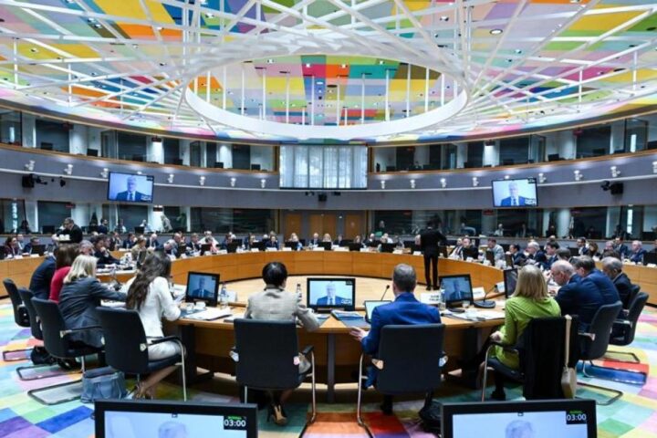 L'Unione europea rifiuta il coinvolgimento nella guerra proposta da Trump in Iran