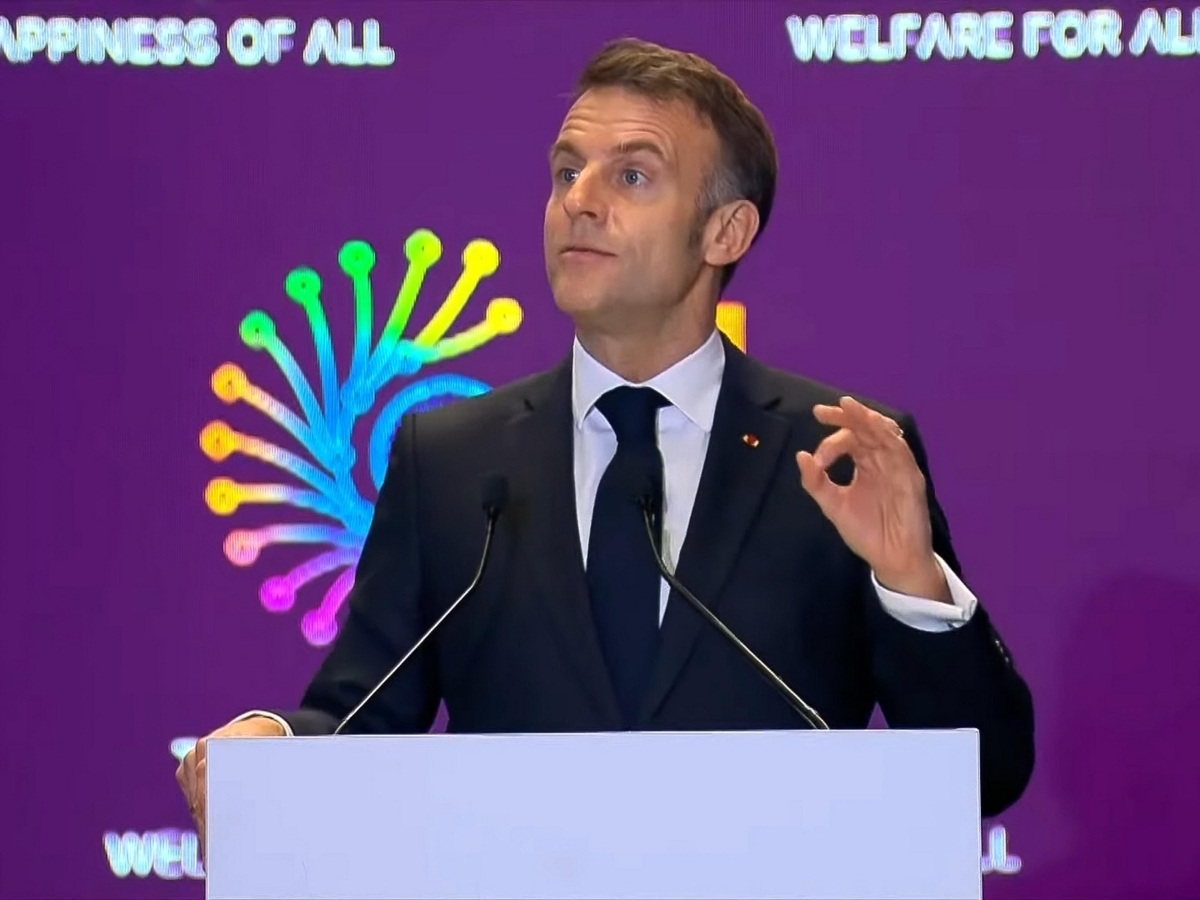 Macron annuncia l'aumento delle testate nucleari francesi e insiste sulla potenza europea