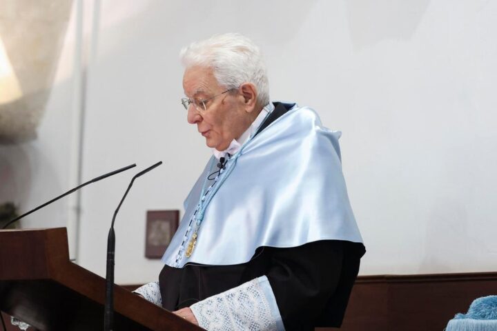 Mattarella: “Le fondamenta dell'Ue resisteranno agli attacchi di chi vuole distruggerle”