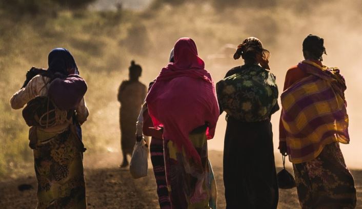 Migrazione climatica: il nuovo numero di Migranti Press analizza diritti e normative in Italia