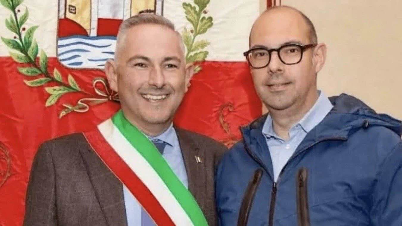 Nozze gay tra sindaci di destra: Loris Bazzo e Alessandro Basso celebrano unioni civili in Italia