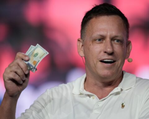 Peter Thiel a Roma: conferenze sull’Anticristo e la critica ai valori moderni