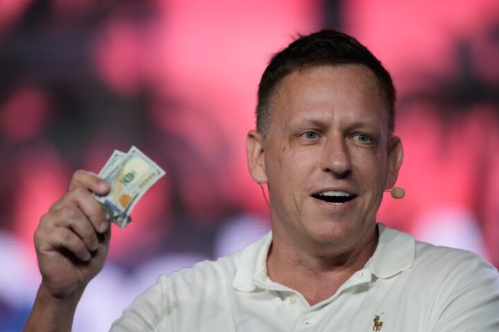 Peter Thiel: «Senza una forte America, l'Occidente è destinato a crollare»