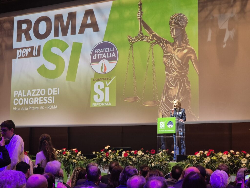 Referendum a Roma, Fratelli d'Italia spinge per il Sì mentre gli strascichi del caso Delmastro persistono