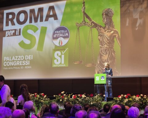 Referendum a Roma, Fratelli d'Italia spinge per il Sì mentre gli strascichi del caso Delmastro persistono