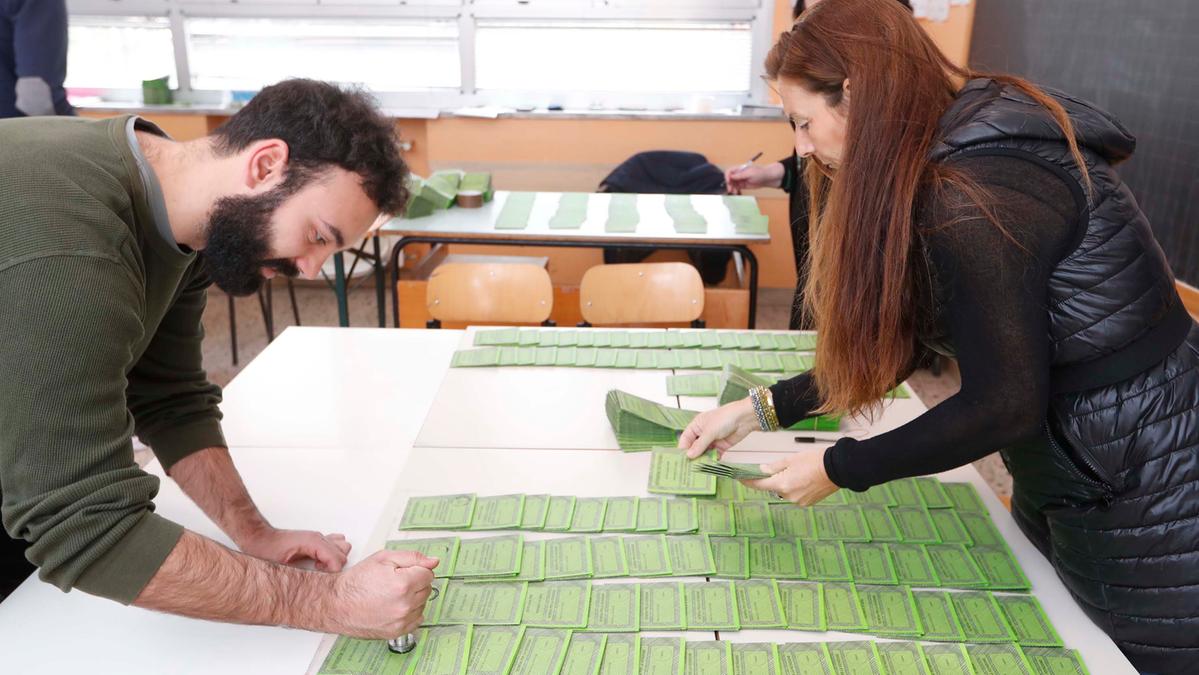 Referendum giustizia: apertura dei seggi e minacce al governatore Fontana