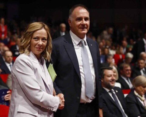 Scontro tra il governo Meloni e Confindustria sul decreto Fisco: critiche per tagli al credito d’imposta