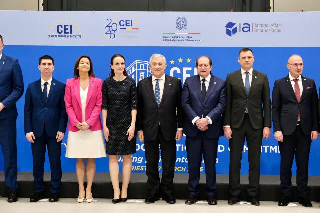 Tajani inaugura il trentennale dell'Ince a Trieste, sottolineando l'importanza dei Balcani nel futuro dell'Europa